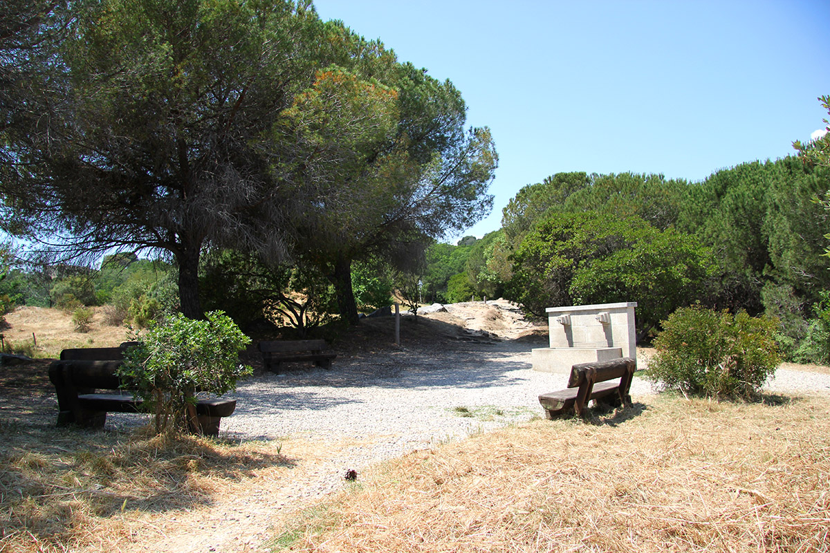 Croix des gardes - Aire de repos - Fontaine - Bleu Regard