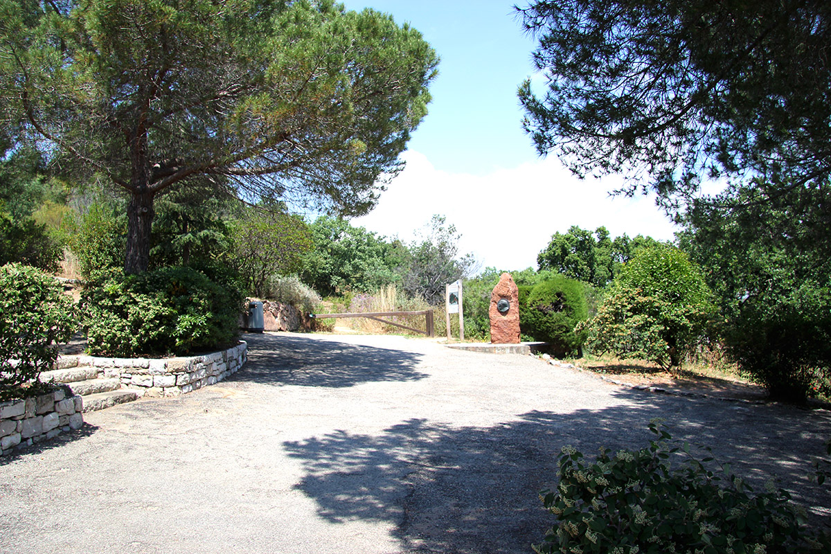 Croix des gardes - Square Marcel Pagnol - Bleu Regard